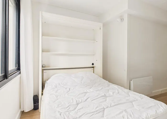 100m De La Pour 2 Adultes 2 Enfants Apartament *