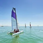100m De La Pour 2 Adultes 2 Enfants * La Baule-Escoublac