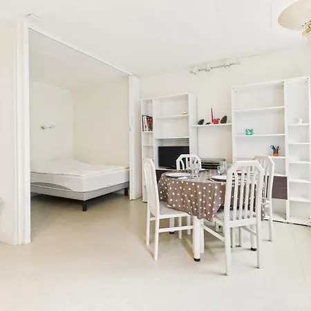 100m De La Pour 2 Adultes 2 Enfants Apartment